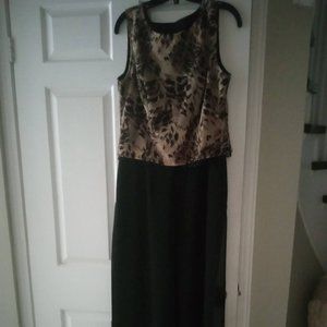 J Ribkoff couture jumpsuit skirt overlay full length  10 sparkly top